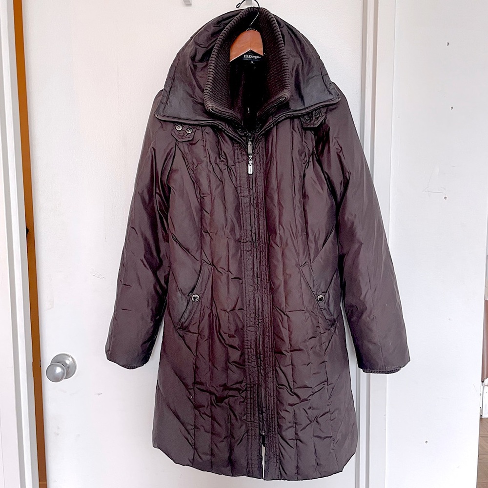 Ellen Tracy down puffer coat - Size M
Satin and fleece lined
Knee length - Picture 2 of 9